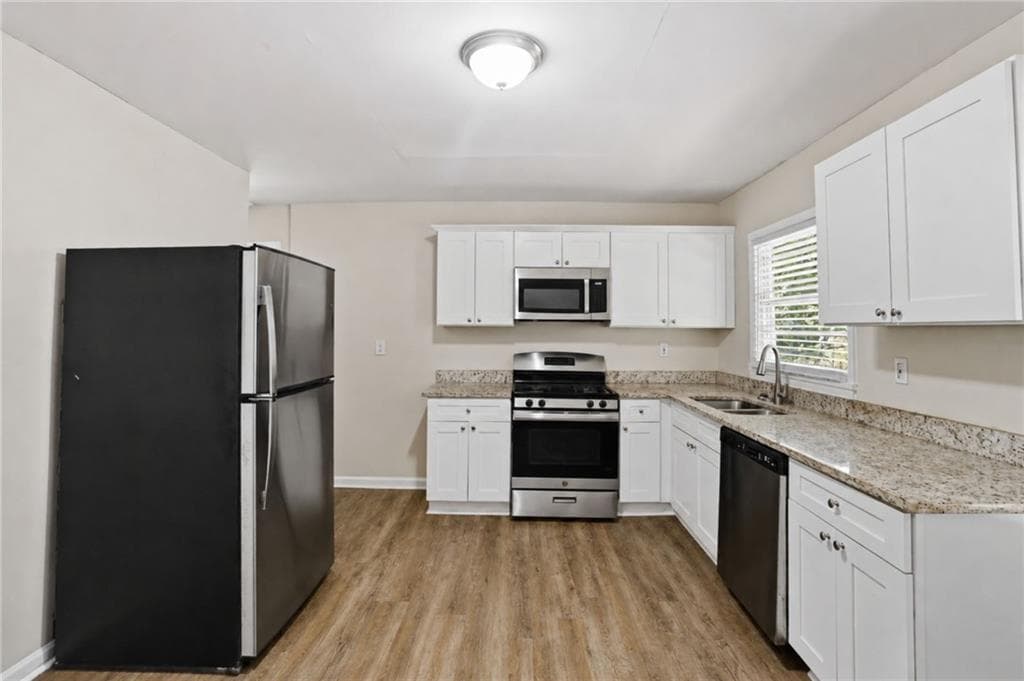 3 bedroom, 1 bathroom, 1,050 sq ft single family residence for sale at 306 Ard Place, Atlanta, GA 30331 — photo 8