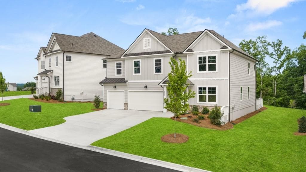 5 bedroom, 5 bathroom, 3,389 sq ft single family residence for sale at 4068 Peregrine Way, Gainesville, GA 30506 — photo 2