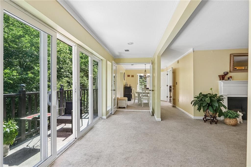 2 bedroom, 2 bathroom, 1,462 sq ft condominium for sale at 26308 Plantation Drive, Atlanta, GA 30324 — photo 3
