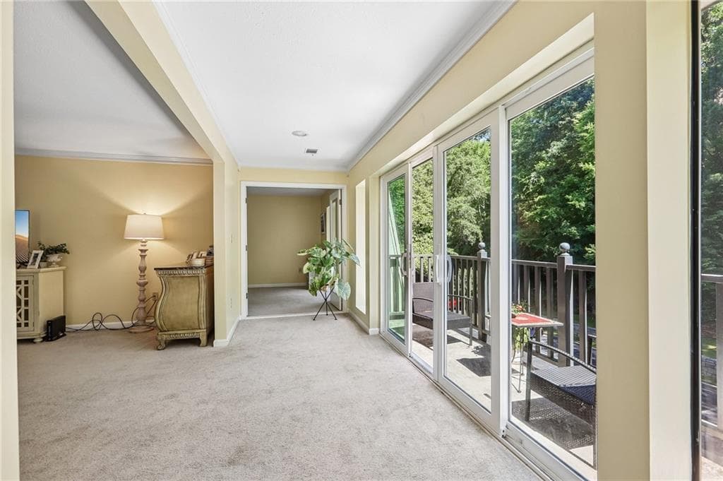 2 bedroom, 2 bathroom, 1,462 sq ft condominium for sale at 26308 Plantation Drive, Atlanta, GA 30324 — photo 4