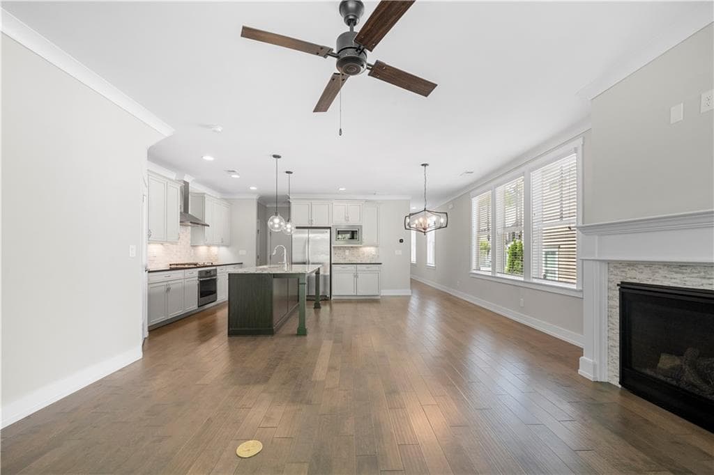 3 bedroom, 3 bathroom, 2,022 sq ft townhouse for sale at 154 Bellehaven Drive, Woodstock, GA 30188 — photo 8