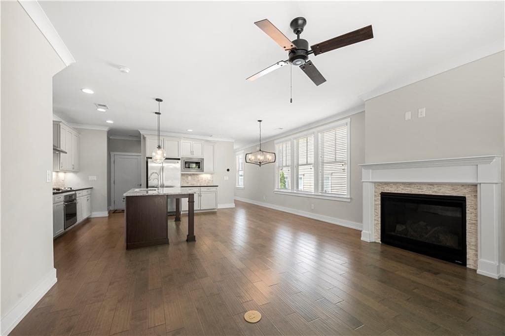 3 bedroom, 3 bathroom, 2,022 sq ft townhouse for sale at 154 Bellehaven Drive, Woodstock, GA 30188 — photo 9