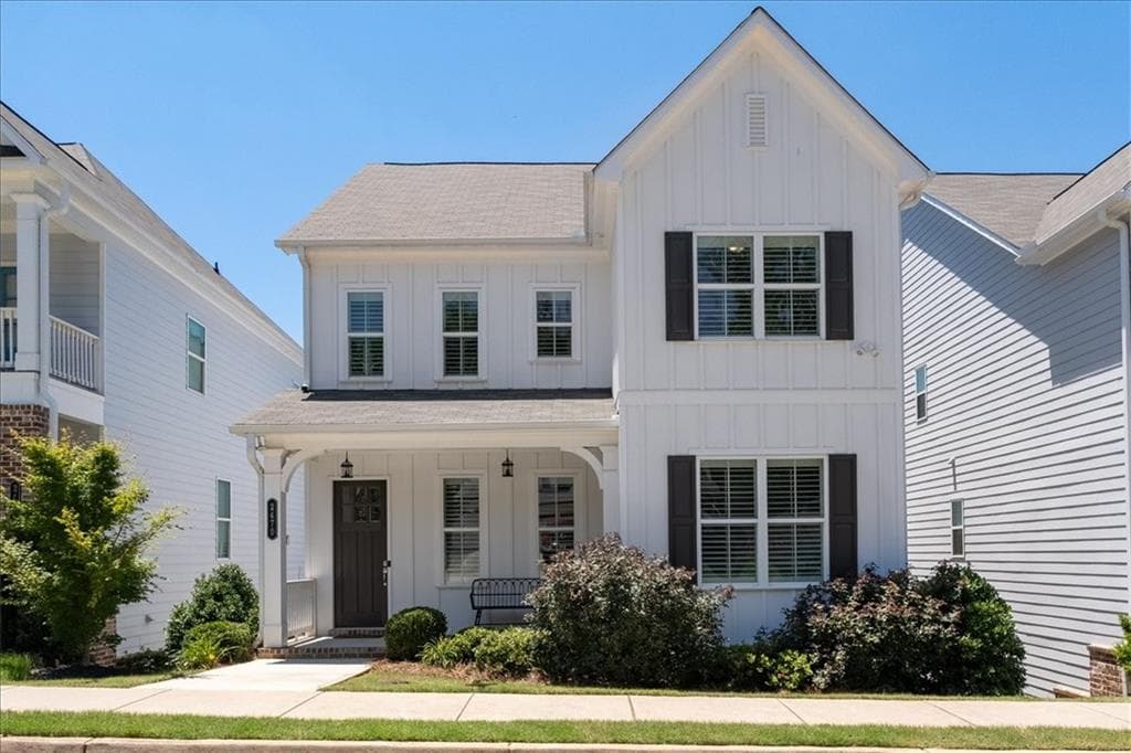 4 bedroom, 4 bathroom, 3,284 sq ft single family residence sold at 2470 Reed Street, Smyrna, GA 30080