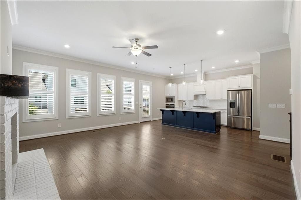 4 bedroom, 4 bathroom, 3,284 sq ft single family residence under contract at 2470 Reed Street, Smyrna, GA 30080 — photo 5