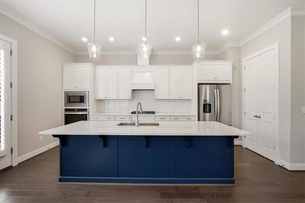 4 bedroom, 4 bathroom, 3,284 sq ft single family residence under contract at 2470 Reed Street, Smyrna, GA 30080 — photo 2