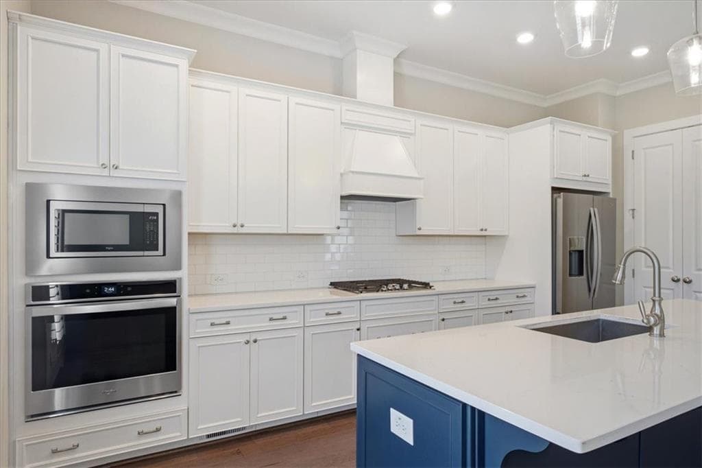 4 bedroom, 4 bathroom, 3,284 sq ft single family residence under contract at 2470 Reed Street, Smyrna, GA 30080 — photo 4