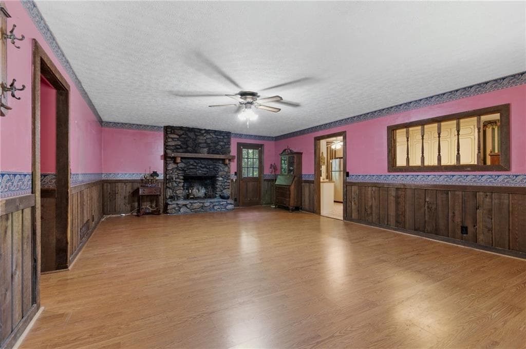 3 bedroom, 2 bathroom, 1,504 sq ft single family residence for sale at 328 Lake Forest Drive, Acworth, GA 30102 — photo 8