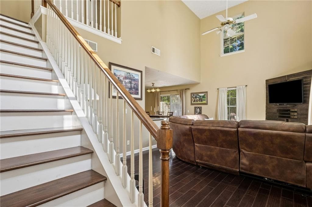 3 bedroom, 3 bathroom, 1,377 sq ft single family residence for sale at 2470 Keenland Court, Cumming, GA 30040 — photo 6