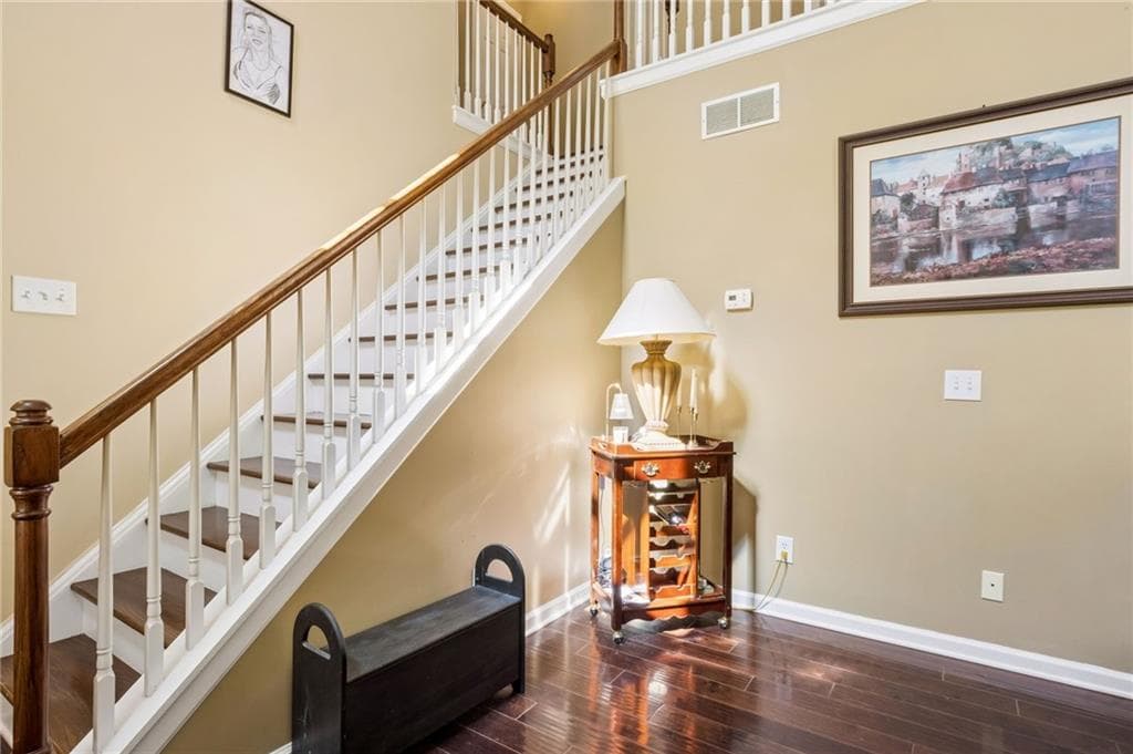 3 bedroom, 3 bathroom, 1,377 sq ft single family residence for sale at 2470 Keenland Court, Cumming, GA 30040 — photo 7