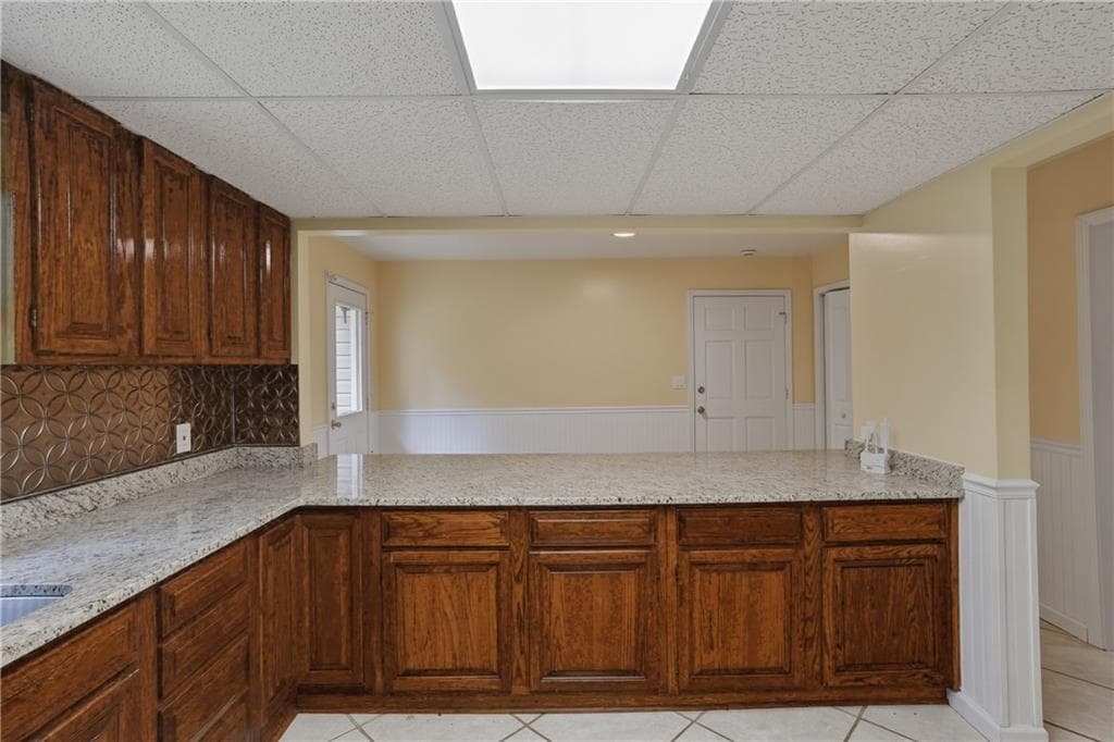 3 bedroom, 3 bathroom, 2,000 sq ft single family residence for sale at 370 Darren Drive, Fayetteville, GA 30215 — photo 8