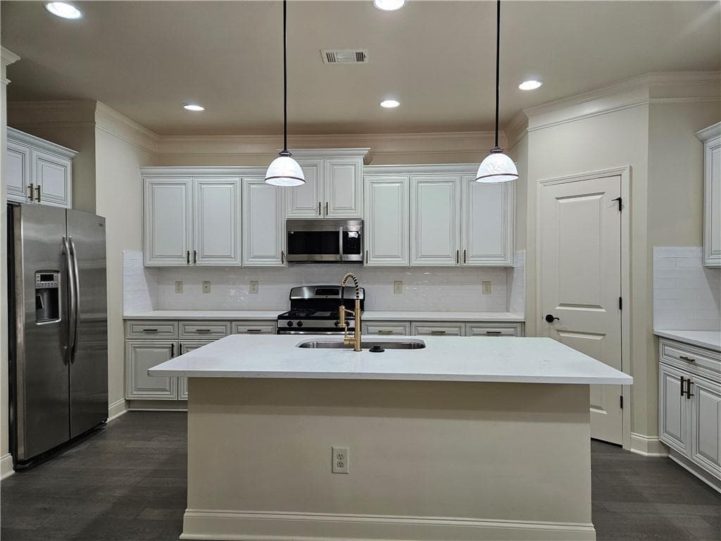 5 bedroom, 4 bathroom, 3,225 sq ft single family residence for rent at 3155 Stonecrest Drive, Cumming, GA 30041 for $3,295 a month — photo 4