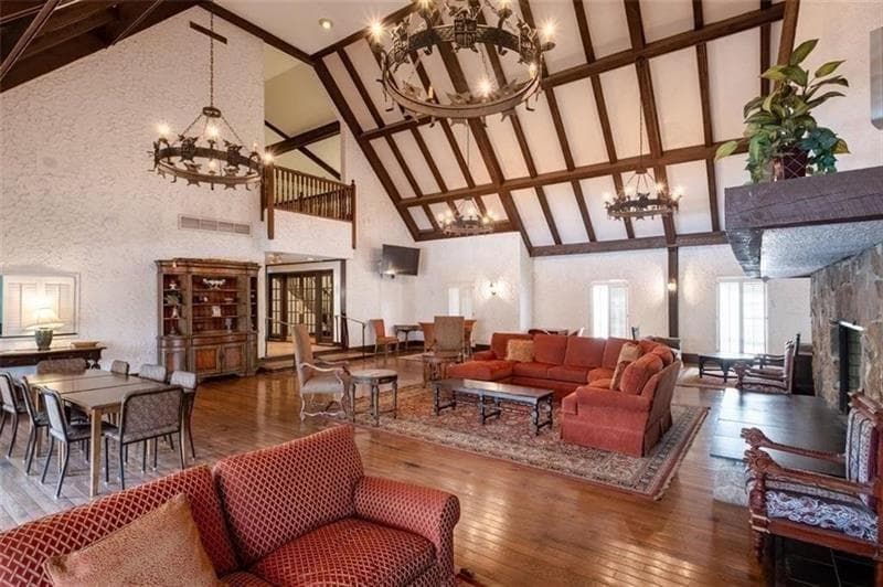 2 bedroom, 2 bathroom, 1,253 sq ft condominium for rent at 6851 Roswell Road K6, Atlanta, GA 30328 for $1,950 a month — photo 4