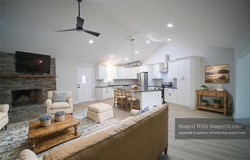 3 bedroom, 4 bathroom, 3,800 sq ft single family residence for sale at 161 Flamingo Court, Monticello, GA 31064 — photo 3