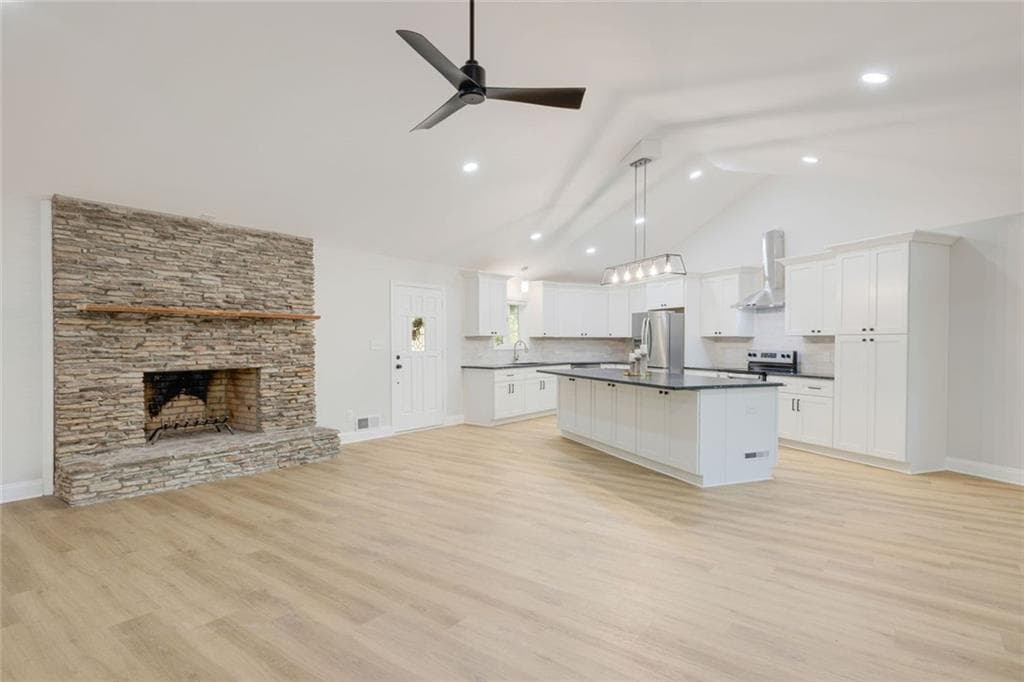 3 bedroom, 4 bathroom, 3,800 sq ft single family residence for sale at 161 Flamingo Court, Monticello, GA 31064 — photo 10