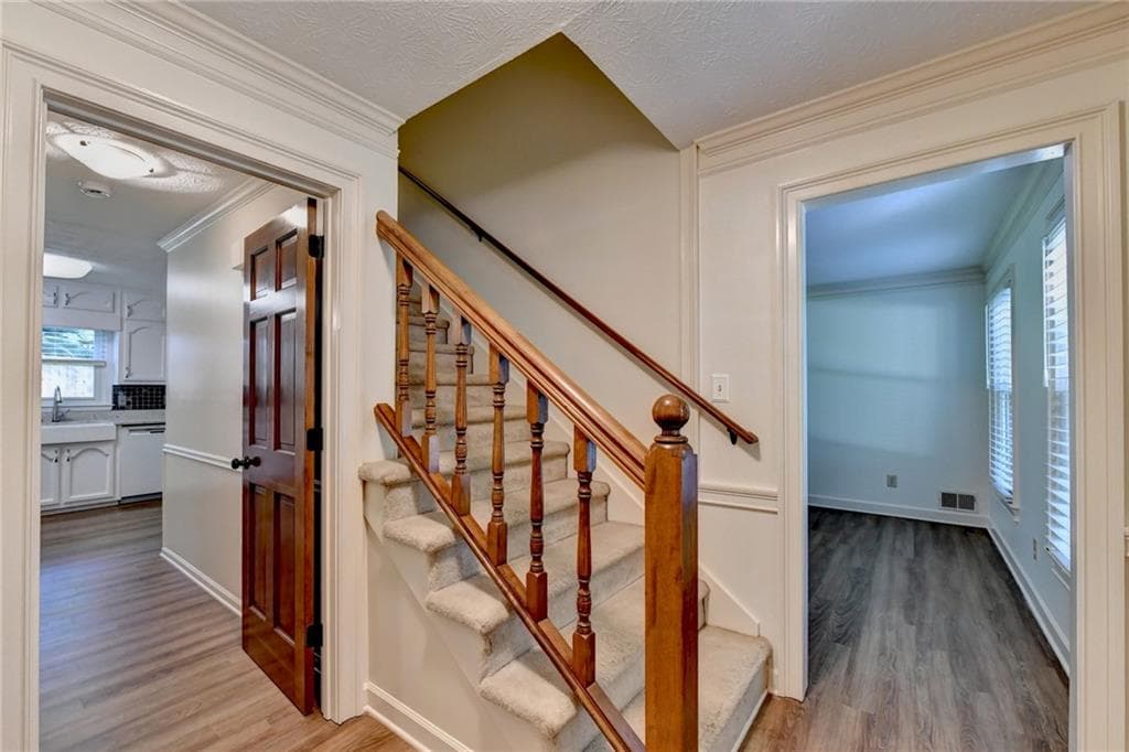 5 bedroom, 3 bathroom, 2,893 sq ft single family residence for sale at 886 Marbrook Drive, Lawrenceville, GA 30044 — photo 4