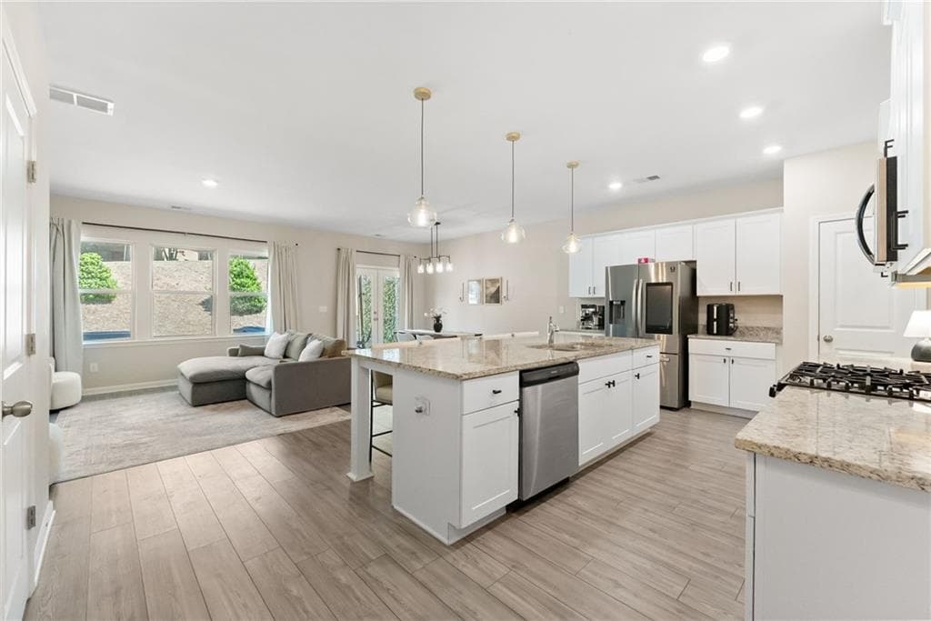 3 bedroom, 3 bathroom, 1,898 sq ft townhouse for sale at 1969 Lanier Harbor Point, Buford, GA 30518 — photo 4
