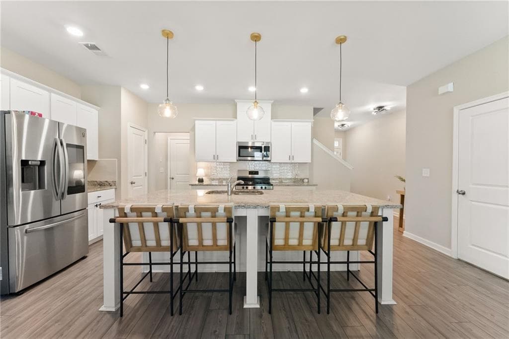 3 bedroom, 3 bathroom, 1,898 sq ft townhouse for sale at 1969 Lanier Harbor Point, Buford, GA 30518 — photo 6