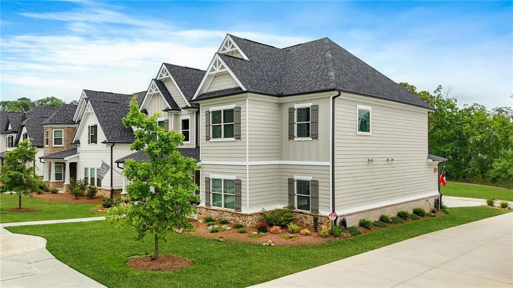 5 bedroom, 5 bathroom, 3,352 sq ft single family residence for sale at 2326 Britt Street, Grayson, GA 30017 — photo 4