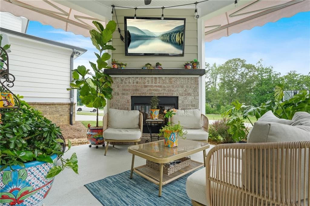 5 bedroom, 5 bathroom, 3,352 sq ft single family residence for sale at 2326 Britt Street, Grayson, GA 30017 — photo 8