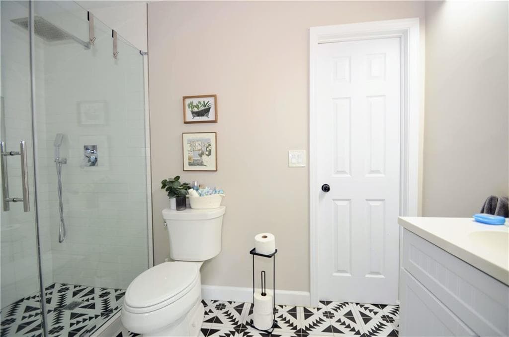5 bedroom, 4 bathroom, 3,269 sq ft single family residence for rent at 11210 Donnington Drive, Duluth, GA 30097 for $4,500 a month — photo 6