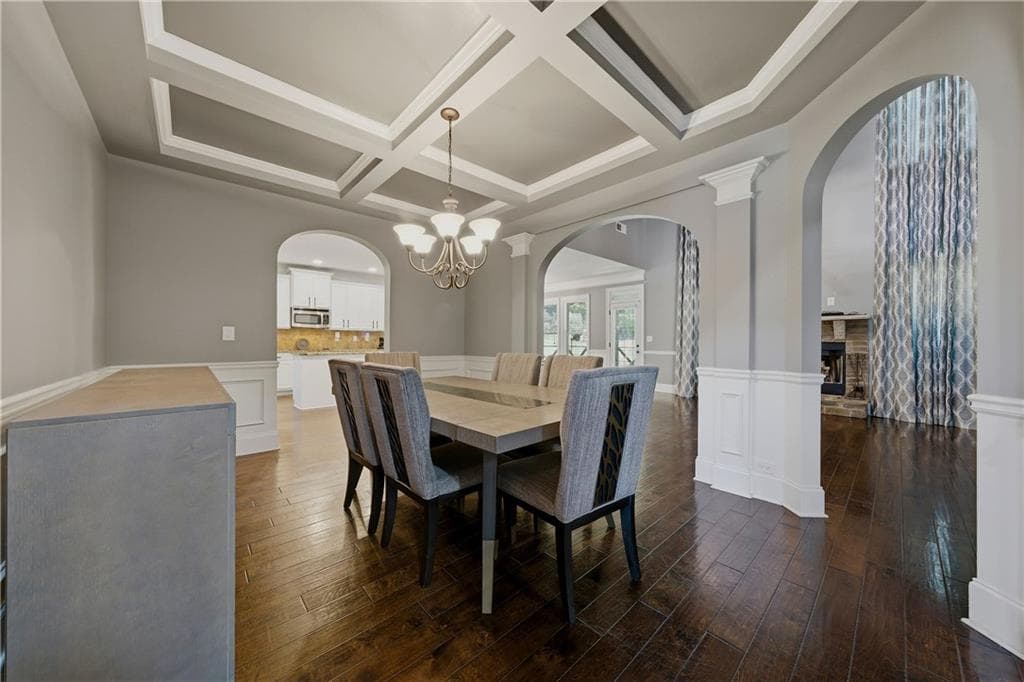 5 bedroom, 5 bathroom, 6,858 sq ft single family residence under contract at 5908 Cliftondale Drive, Atlanta, GA 30349 — photo 3