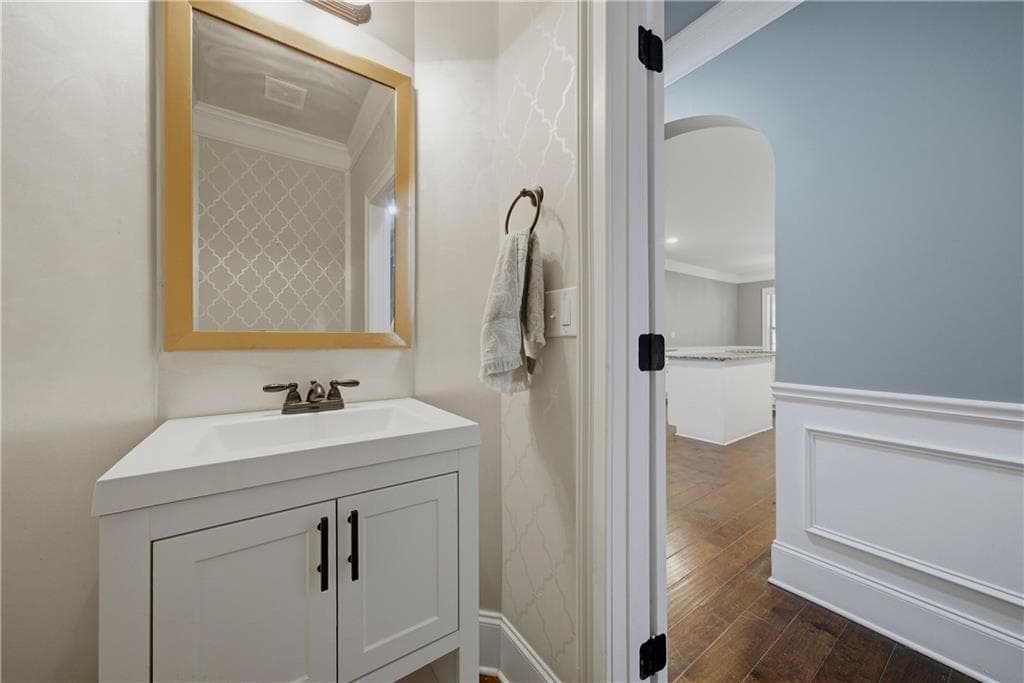 5 bedroom, 5 bathroom, 6,858 sq ft single family residence under contract at 5908 Cliftondale Drive, Atlanta, GA 30349 — photo 9