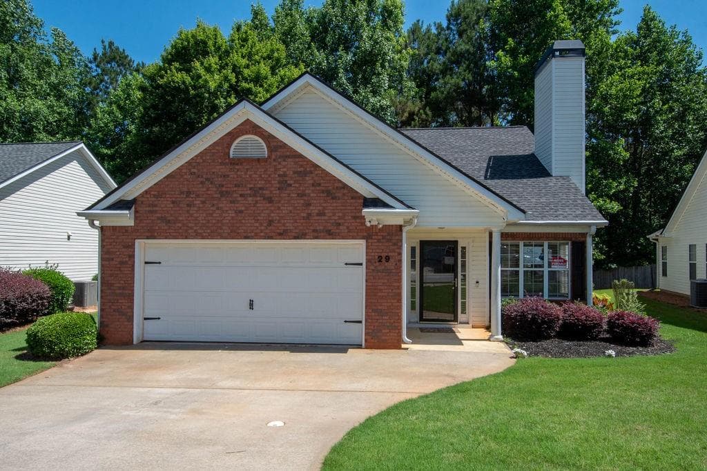 3 bedroom, 2 bathroom, 1,534 sq ft single family residence for sale at 29 Riva Ridge Lane, Newnan, GA 30263 — photo 2
