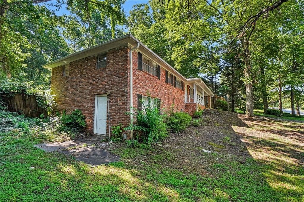 3 bedroom, 2 bathroom, 1,128 sq ft single family residence under contract at 3429 Rocky Creek Drive, Douglasville, GA 30135 — photo 3