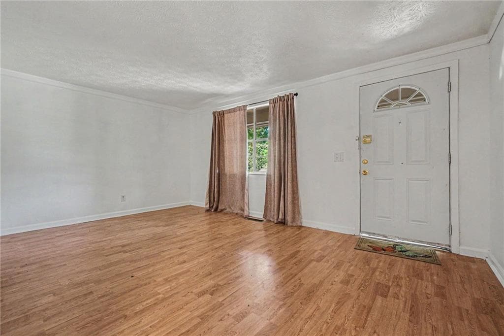 3 bedroom, 2 bathroom, 1,128 sq ft single family residence under contract at 3429 Rocky Creek Drive, Douglasville, GA 30135 — photo 5