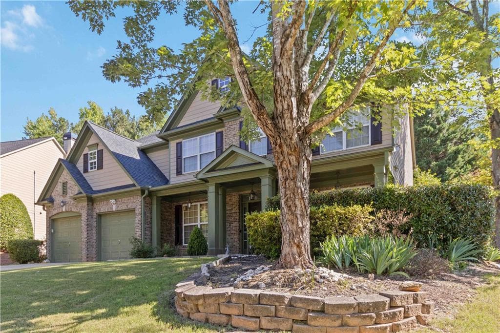 5 bedroom, 5 bathroom, 2,907 sq ft single family residence for sale at 6870 River Island Circle, Buford, GA 30518 — photo 3