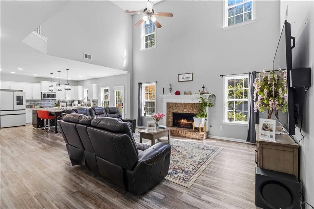 5 bedroom, 5 bathroom, 2,907 sq ft single family residence for sale at 6870 River Island Circle, Buford, GA 30518 — photo 9