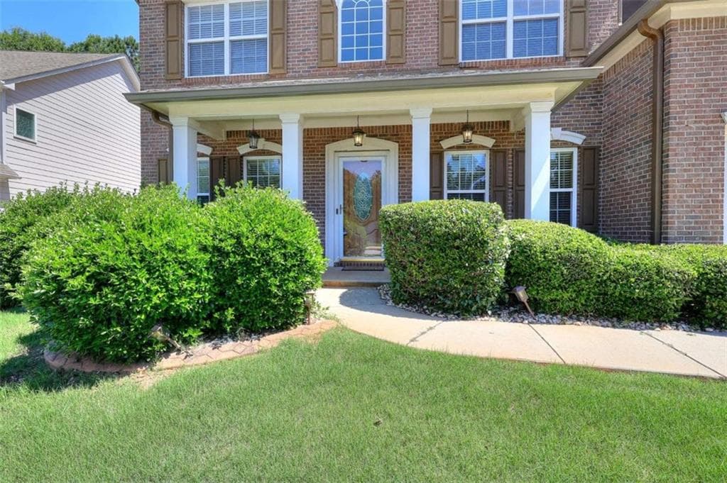 5 bedroom, 3 bathroom, 2,992 sq ft single family residence for sale at 3387 Dogwood Pass, Stonecrest, GA 30038 — photo 2