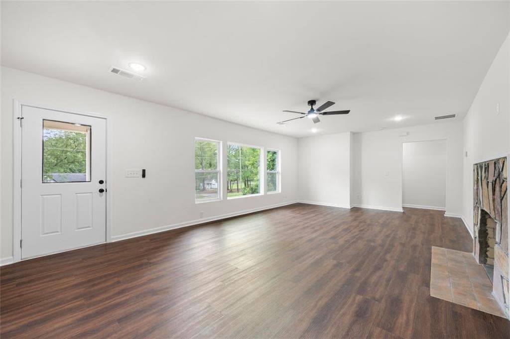 duplex under contract at 1721 Hortense Place, Atlanta, GA 30318 — photo 5