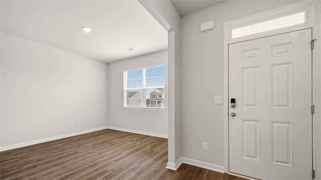 5 bedroom, 3 bathroom, 3,216 sq ft single family residence under contract at 817 Pelham Way, Locust Grove, GA 30248 — photo 2