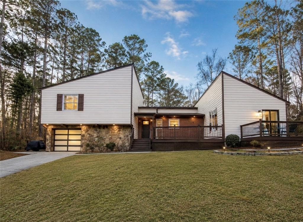 4 bedroom, 3 bathroom, 1,862 sq ft single family residence under contract at 4735 N Springs Road, Kennesaw, GA 30144 — photo 2