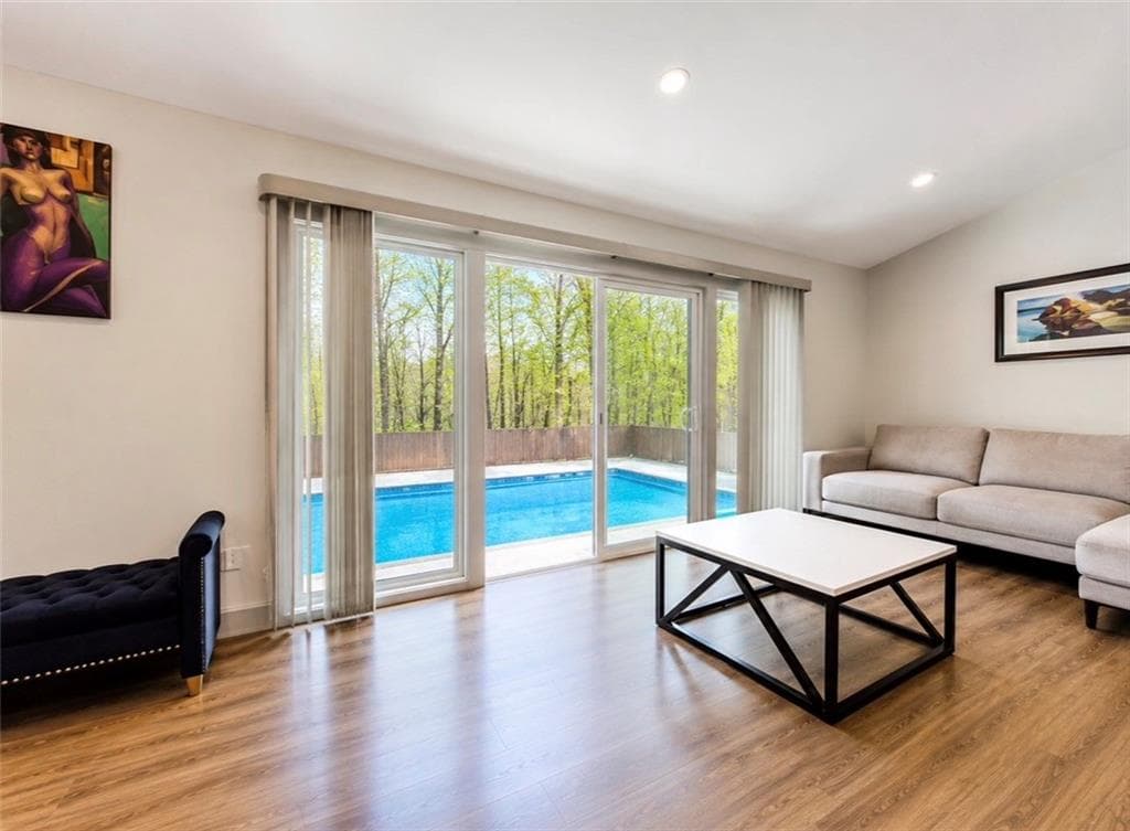4 bedroom, 3 bathroom, 1,862 sq ft single family residence under contract at 4735 N Springs Road, Kennesaw, GA 30144 — photo 8