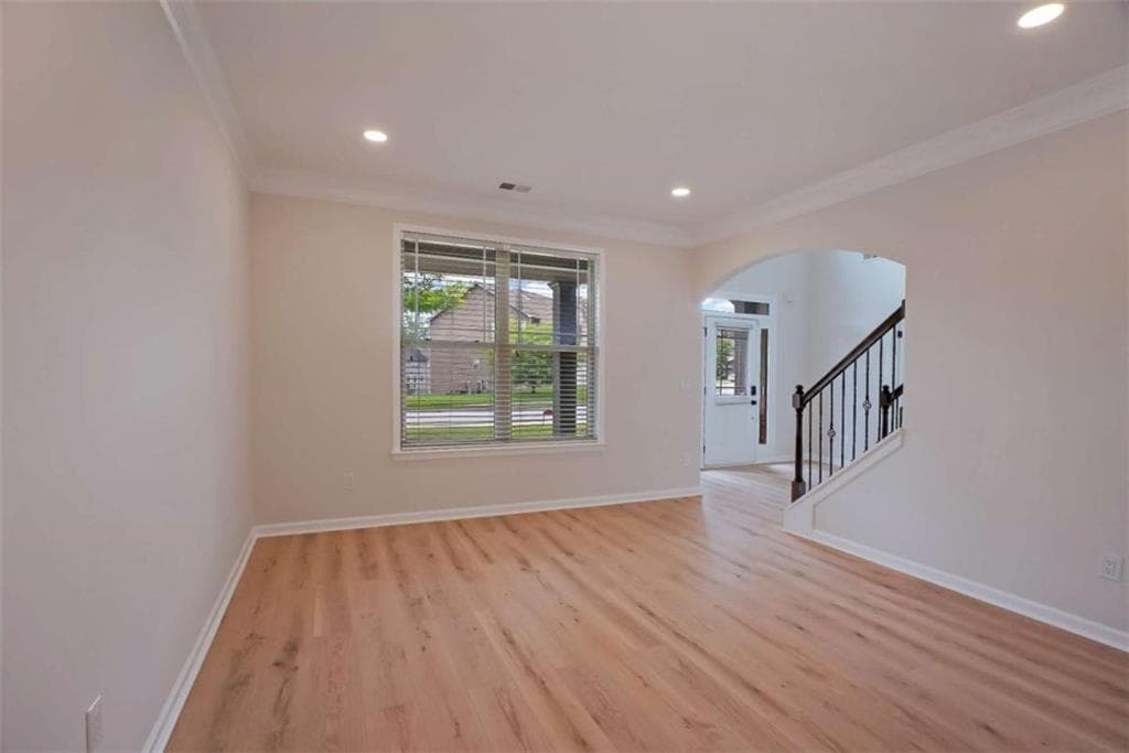 6 bedroom, 5 bathroom, 5,116 sq ft single family residence for sale at 190 Thrushwood Drive, Fayetteville, GA 30215 — photo 6