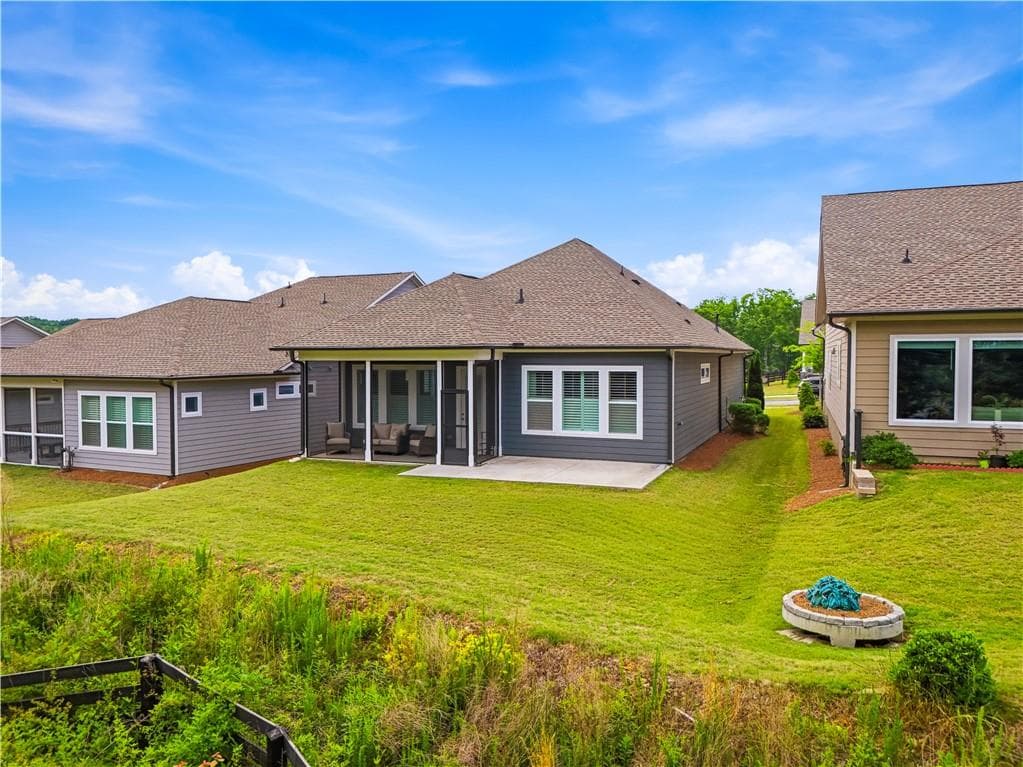 3 bedroom, 2 bathroom, 1,692 sq ft single family residence for sale at 6973 River Rock Drive, Flowery Branch, GA 30542 — photo 7