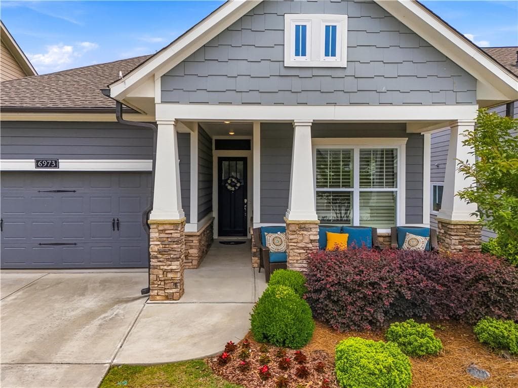 3 bedroom, 2 bathroom, 1,692 sq ft single family residence for sale at 6973 River Rock Drive, Flowery Branch, GA 30542 — photo 9
