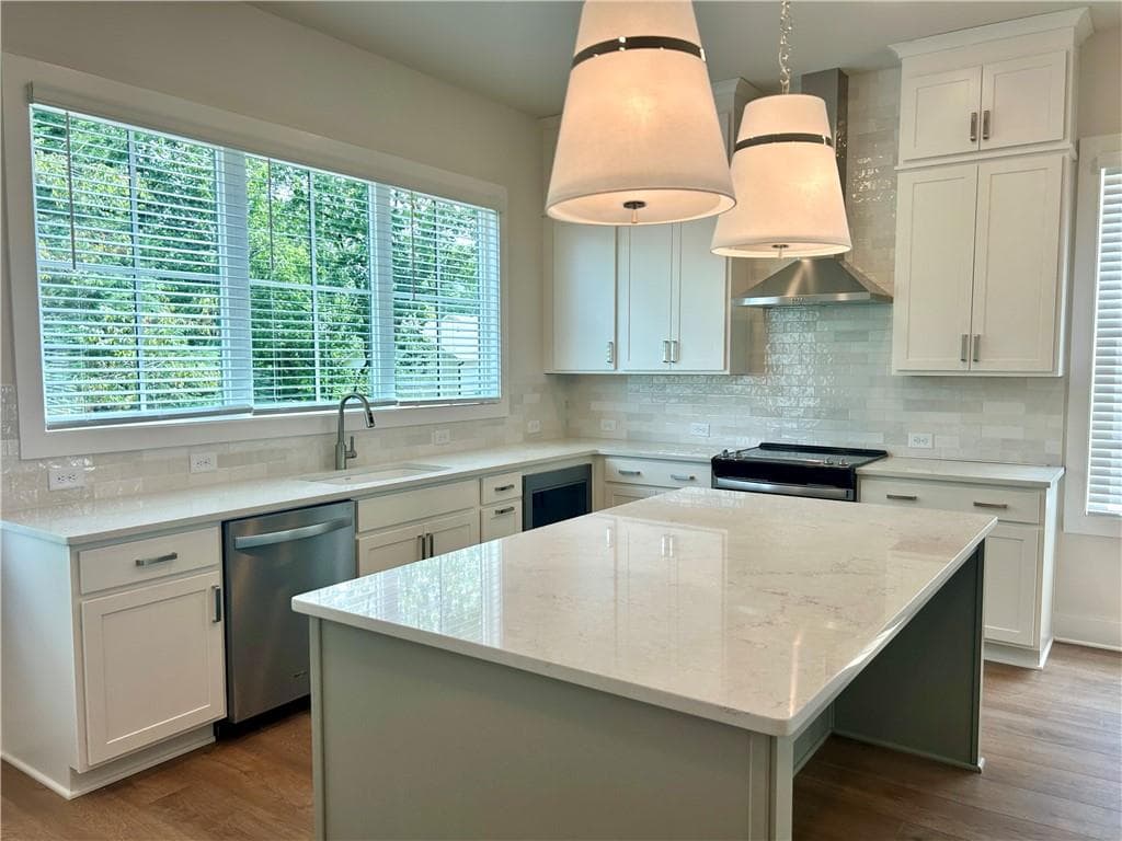 3 bedroom, 3 bathroom townhouse for sale at 2652 Mackintosh Court 23, Brookhaven, GA 30319 — photo 2