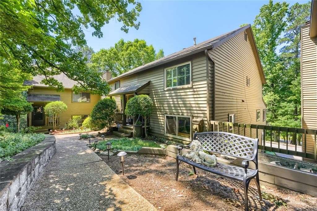 3 bedroom, 3 bathroom, 2,200 sq ft condominium sold at 4190 D'Youville Trace, Atlanta, GA 30341