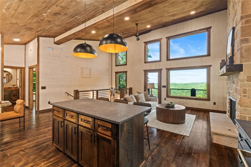 2 bedroom, 2 bathroom, 1,872 sq ft single family residence for sale at 4739 Big Ridge Road, Talking Rock, GA 30175 — photo 7