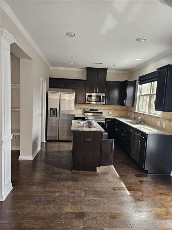 3 bedroom, 3 bathroom, 1,944 sq ft townhouse for rent at 6585 Story Circle, Norcross, GA 30093 for $2,300 a month — photo 3