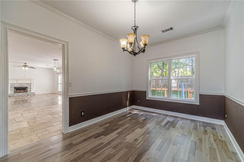 4 bedroom, 3 bathroom, 2,566 sq ft single family residence under contract at 1530 Blakewood Trail, Bethlehem, GA 30620 — photo 3