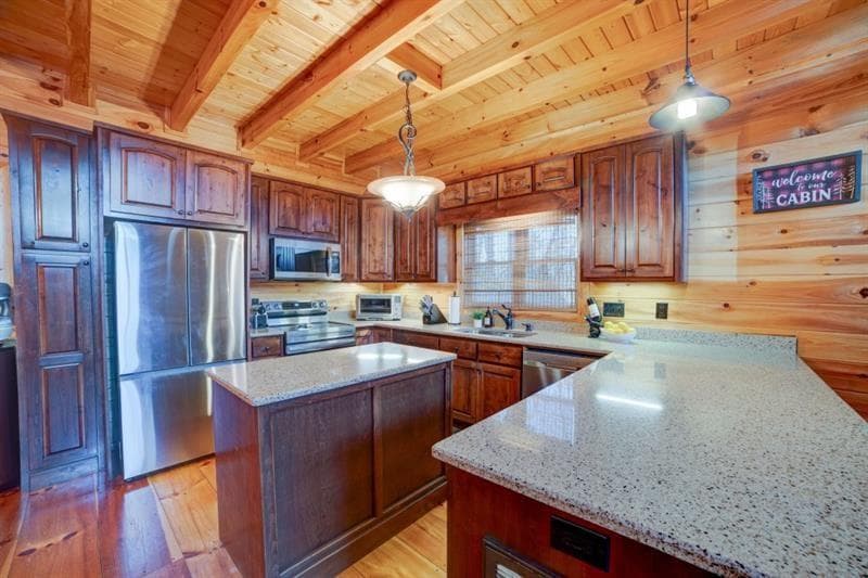 3 bedroom, 4 bathroom, 3,040 sq ft single family residence for sale at 138 Lucius Lane, Cherry Log, GA 30522 — photo 7