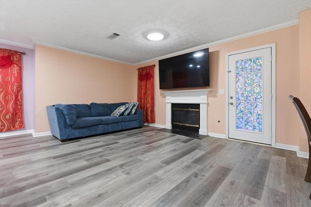 3 bedroom, 3 bathroom, 2,126 sq ft single family residence for sale at 3240 Saint James Place, Lawrenceville, GA 30044 — photo 9