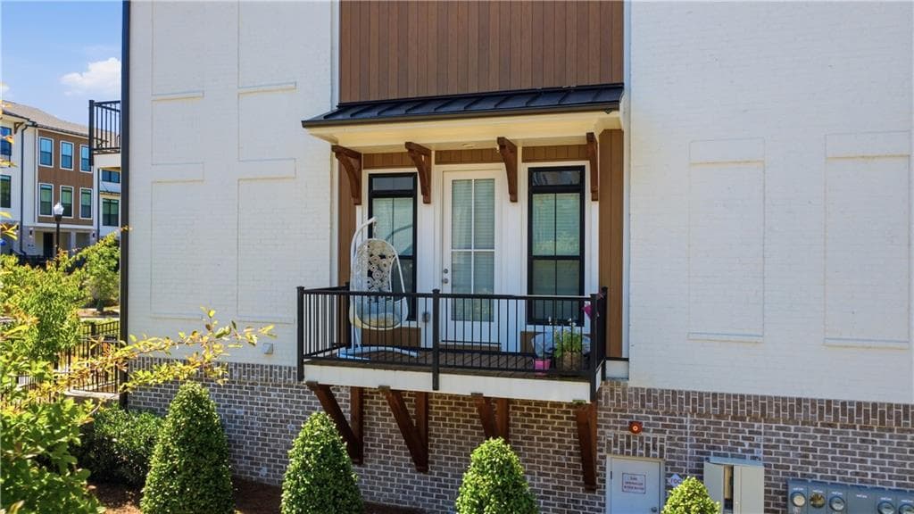 3 bedroom, 4 bathroom, 2,268 sq ft townhouse for rent at 316 Olmstead Way, Alpharetta, GA 30022 for $3,950 a month — photo 3