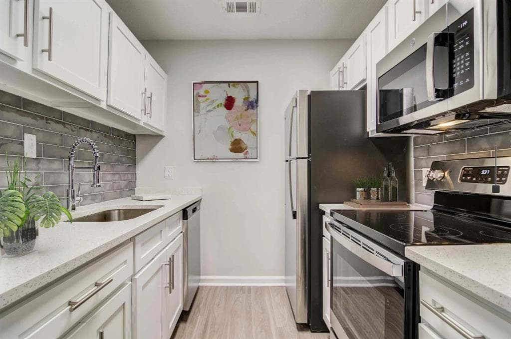 1 bedroom, 1 bathroom, 987 sq ft apartment for rent at 1113 Powers Ferry Place 1811, Marietta, GA 30067 for $1,589 a month — photo 1 of 45