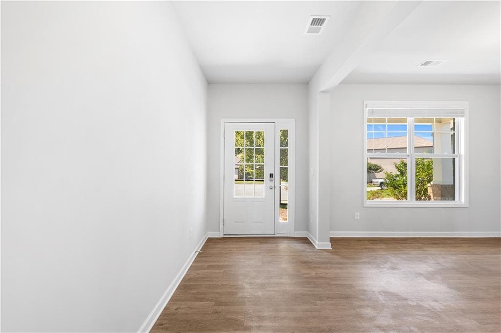 4 bedroom, 3 bathroom, 3,236 sq ft single family residence for sale at 101 Wyevale Court, Braselton, GA 30517 — photo 5