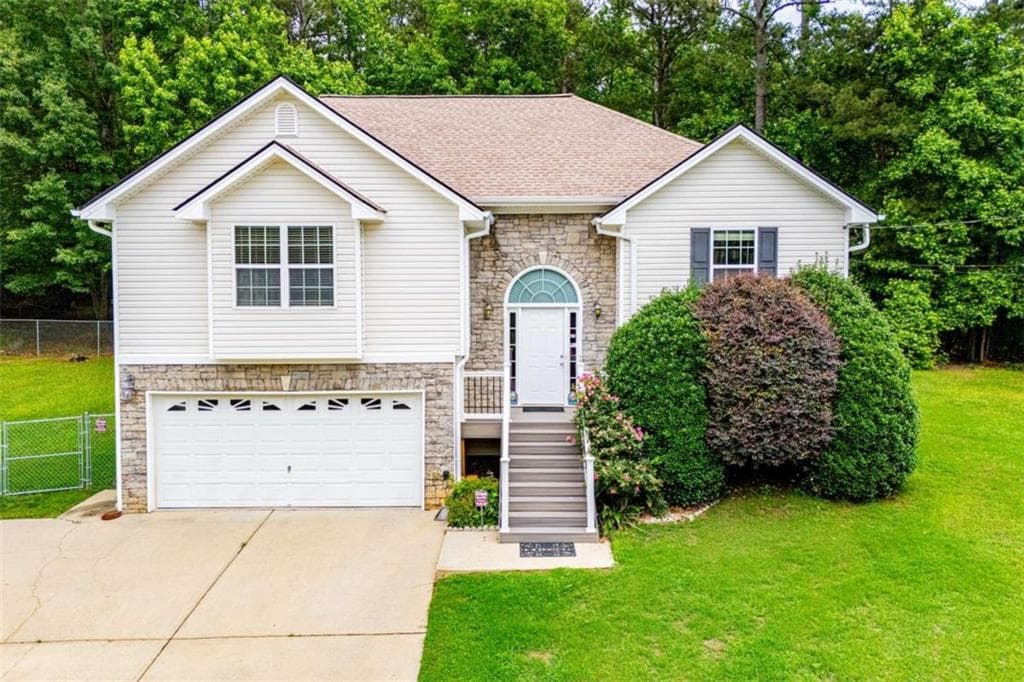 476 W West Wind Drive